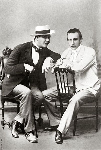 Archivo:Chaliapin and Rachmaninoff.jpg