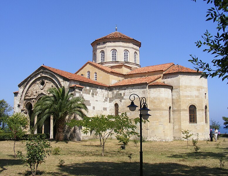 Файл:Hagia Sophia, Trabzon.JPG