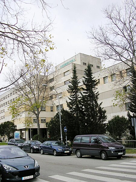 Archivo:Hospital Punta Europa.jpg