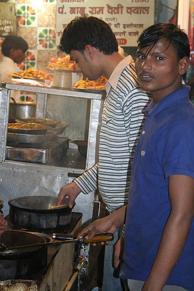 File:Paratha wali gali.jpeg