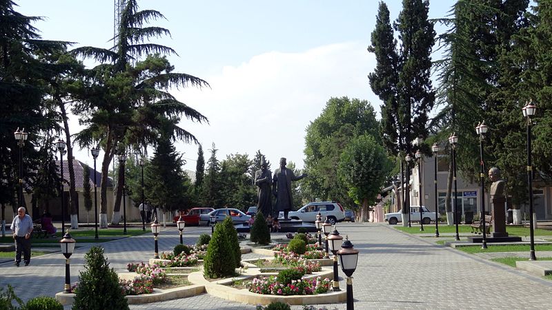 File:QazaxPark FN.jpg