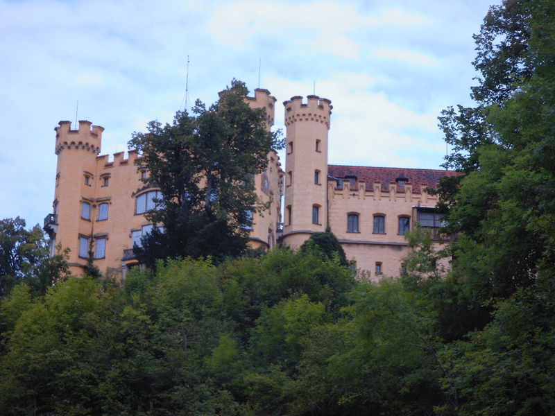 File:Schloss Hohenschwangau.jpg