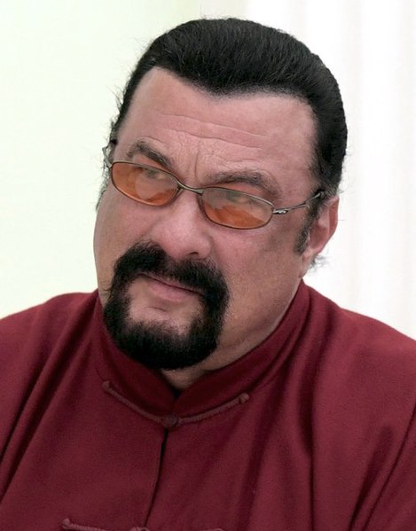 Файл:Steven Seagal November 2016.jpg