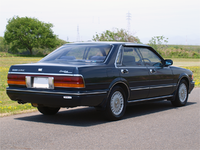 第七代Cedric Y31型V20TWINCAM Turbo Brougham四門硬頂車前期車尾