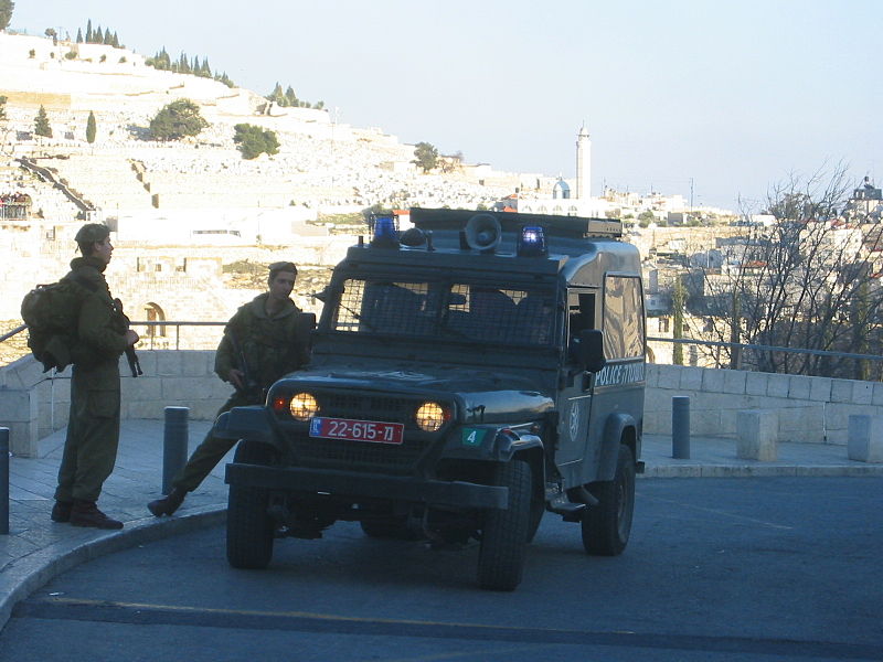 File:Magavjeep.jpg