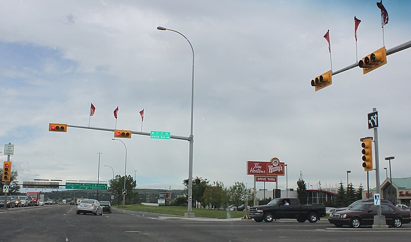 File:Stampede Traffic Signal.JPG