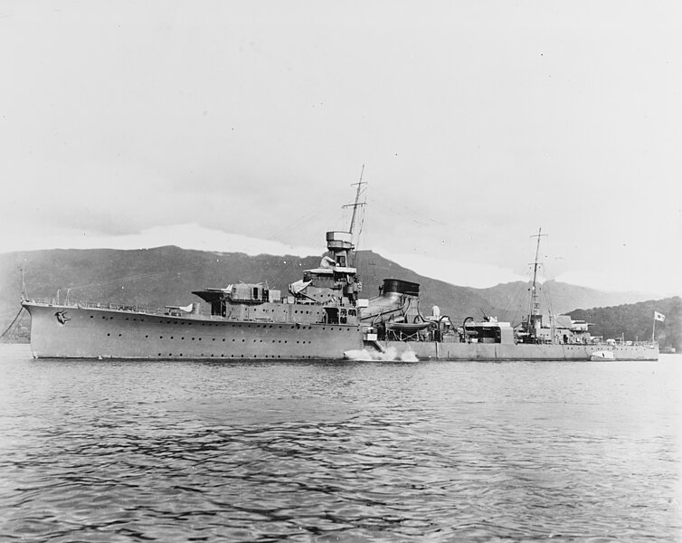 Archivo:Yubari - 19-N-9957.jpg