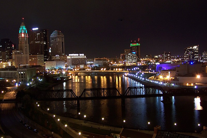 File:ColumbusNightSkyline2.jpg