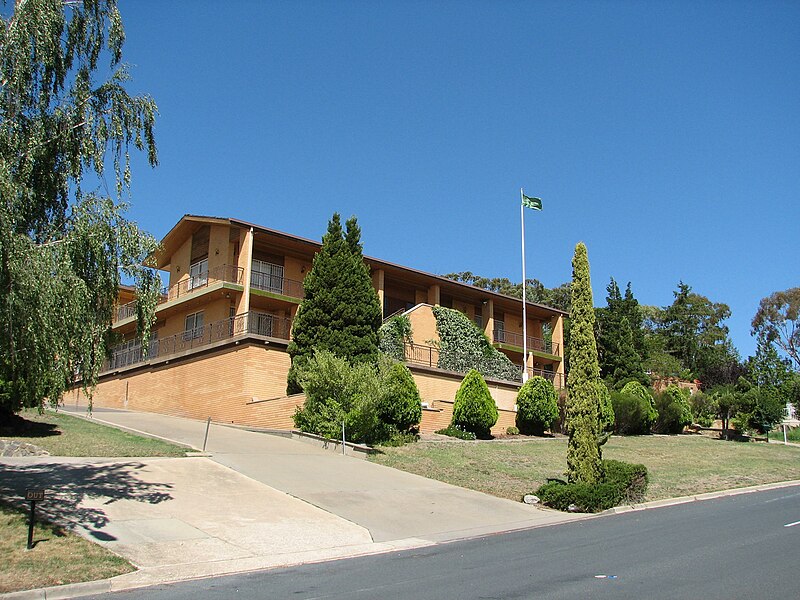 Archivo:Libyan embassy, Canberra.jpg