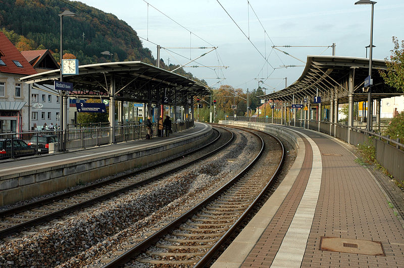 File:Mosbach Bahnhof neu 20071003.jpg