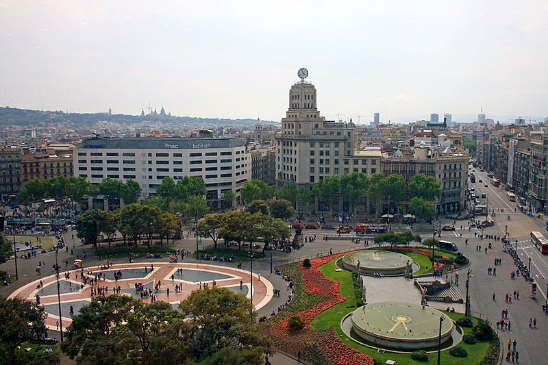 Файл:Plaça Catalunya 2419053076.jpg