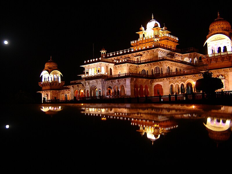 File:Sawai mansingh palace, jaipur.jpg