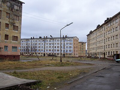 Заброшенные дома в городе