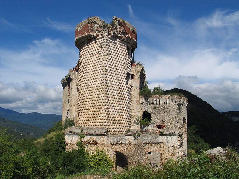 Файл:Castel Gavone.jpg