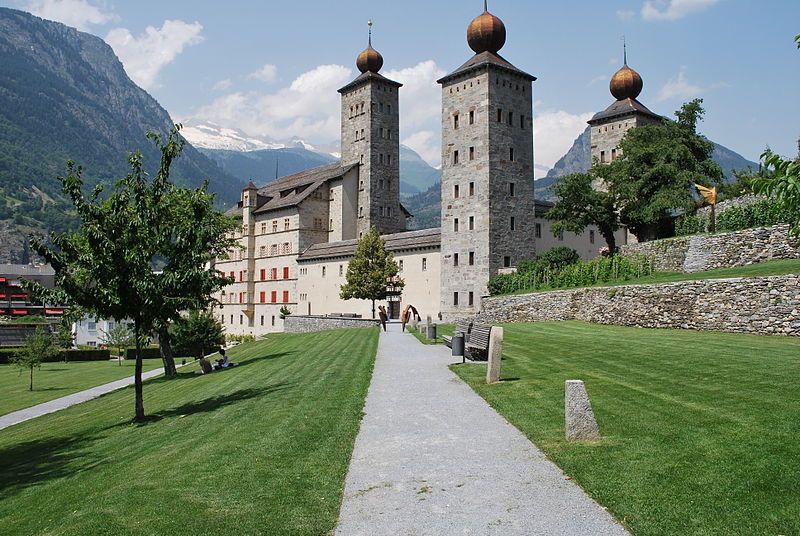 File:Castello Stockalper.jpg