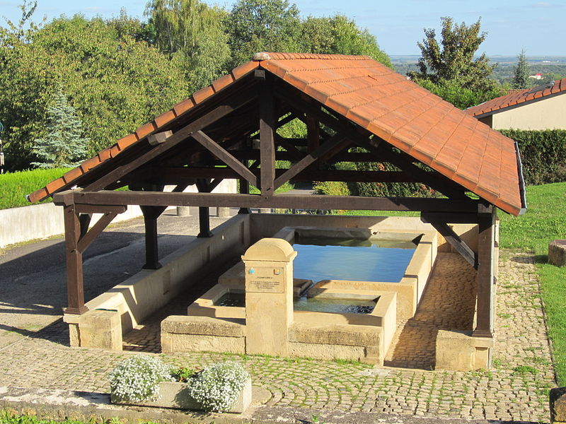 Файл:Lavoir de Jussy.JPG