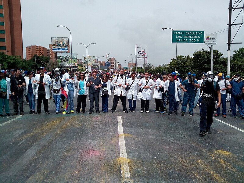 File:Medic Protesters Venezuela 2017.jpg