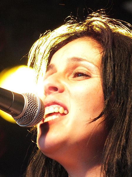 File:Souad Massi 2012.jpg