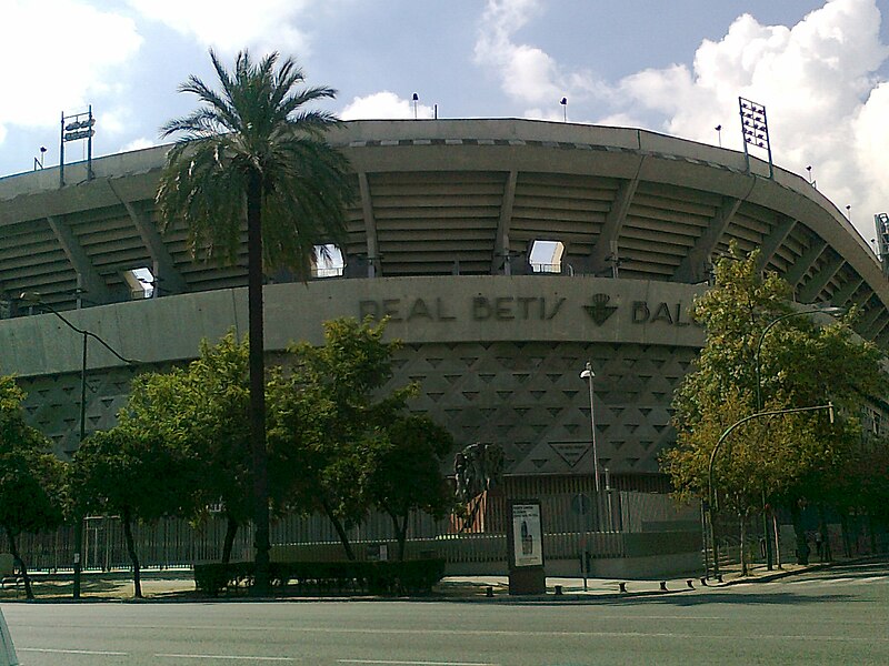 Archivo:Estadiobenitovillamarin.jpg