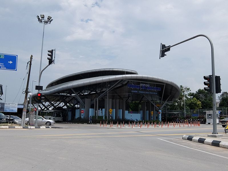 File:Gelang Patah Terminal.jpg