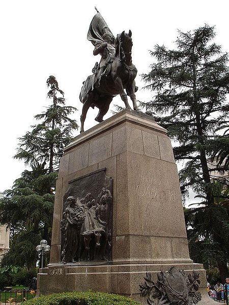 Archivo:Monument to Belgrano, Jujuy.jpg