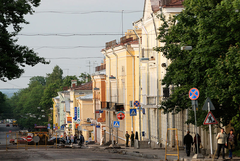 Файл:Pushkin town center.jpg