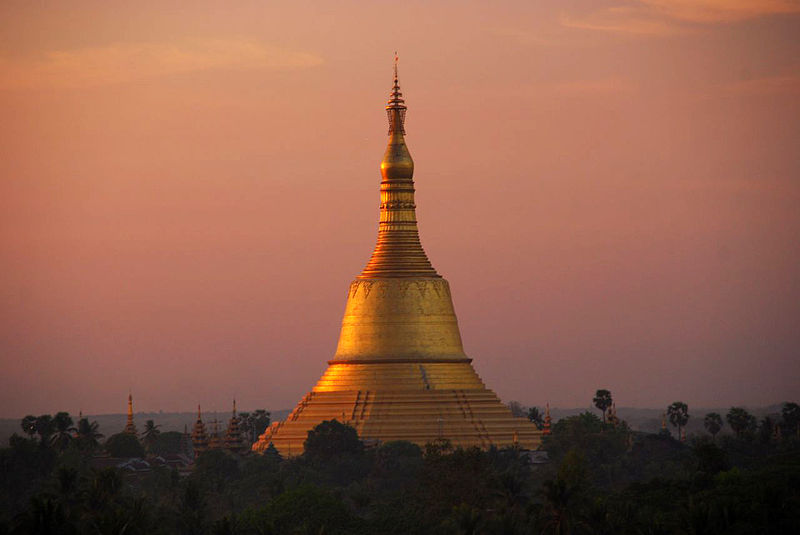 File:Shwemawdaw Pagoda, Bago.jpg