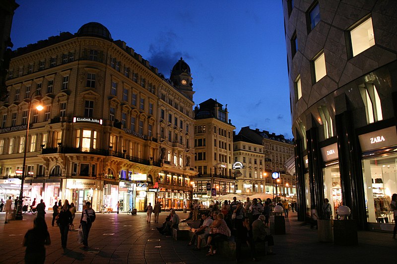 File:Sttephanplatz, Graben, Vienna, Austria.jpg