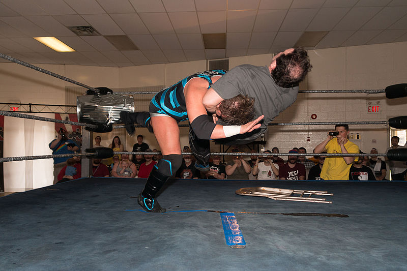 File:Tommy Dreamer DDT.jpg