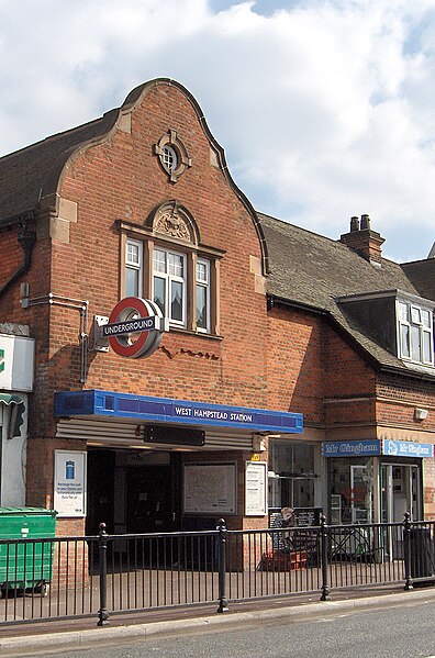 File:West Hampstead Tube.jpg