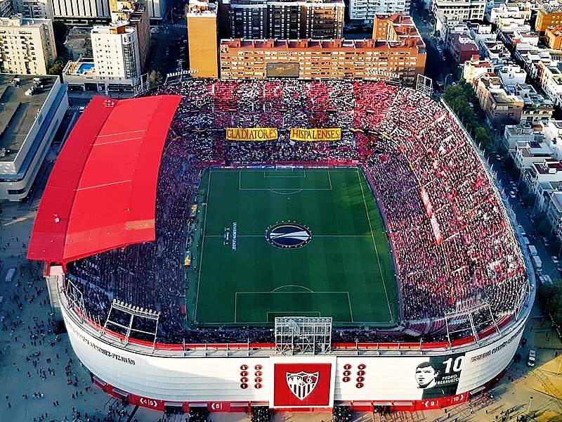 Файл:Estadio Ramón Sánchez Pizjuan.jpg