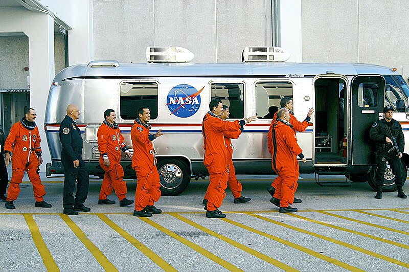 File:STS113 Astrovan.jpg