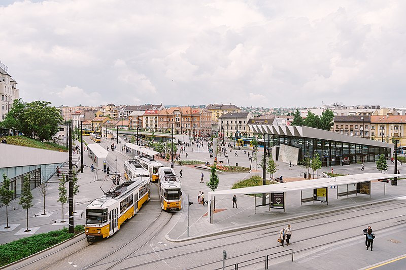 File:Széll Kálmán tér.jpg