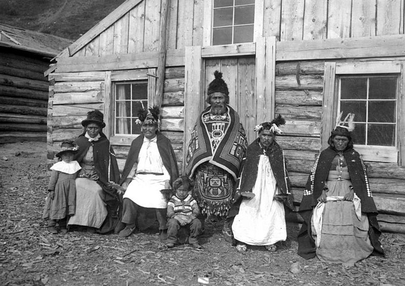 File:Tahltan dancers.jpg