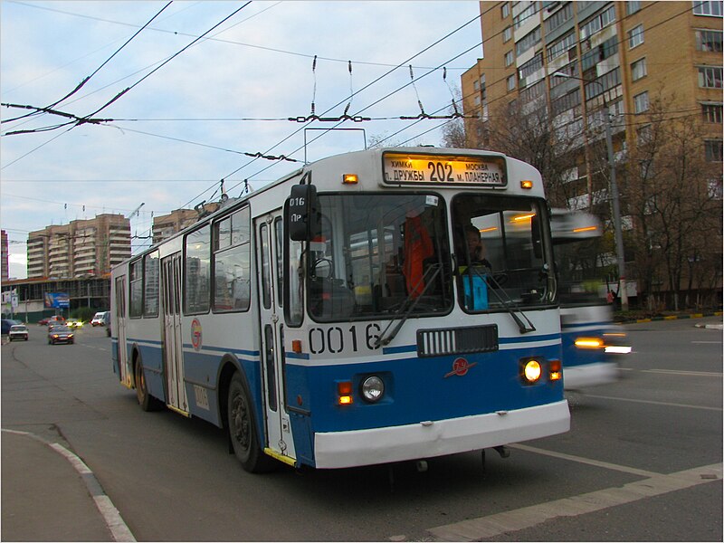 Файл:Trolleybus in Khimki, Russia.jpg