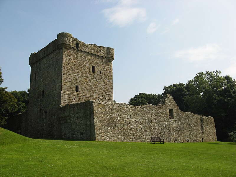 Файл:Lochleven west wall.JPG