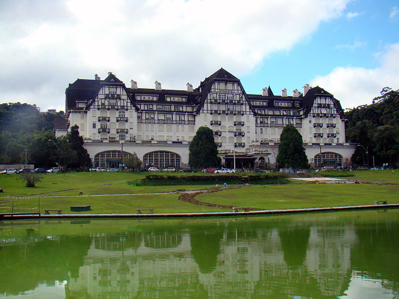 File:Palácio Quitandinha, Petrópolis.jpg