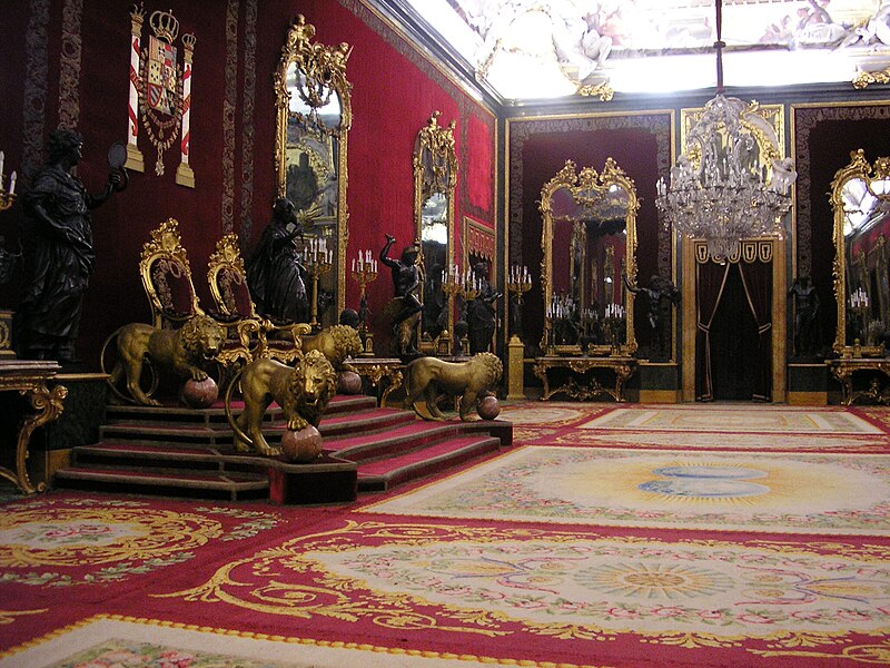 Archivo:Salón del Trono.jpg