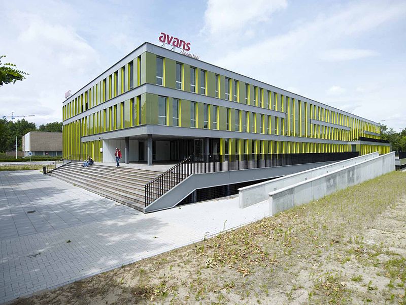 File:Campus in Tilburg.jpg