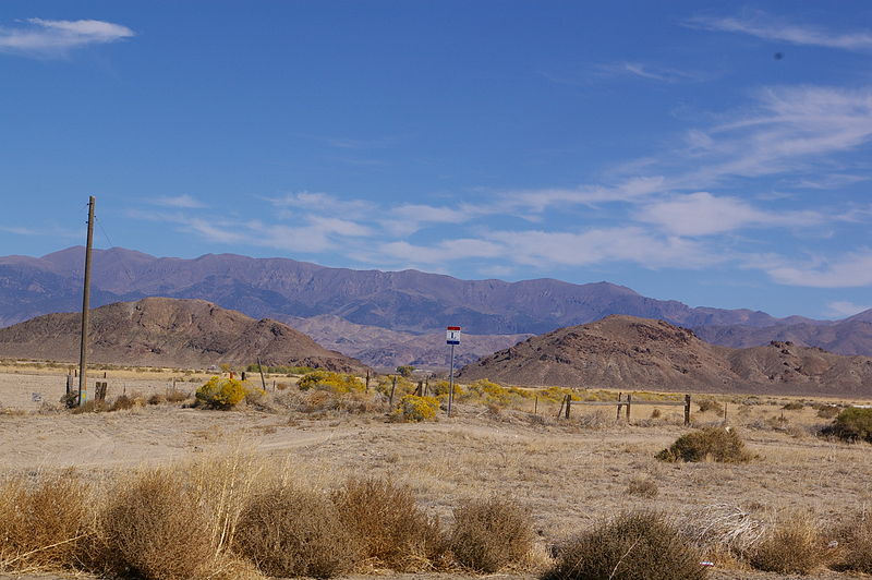 File:LincolnhighwayNV.JPG