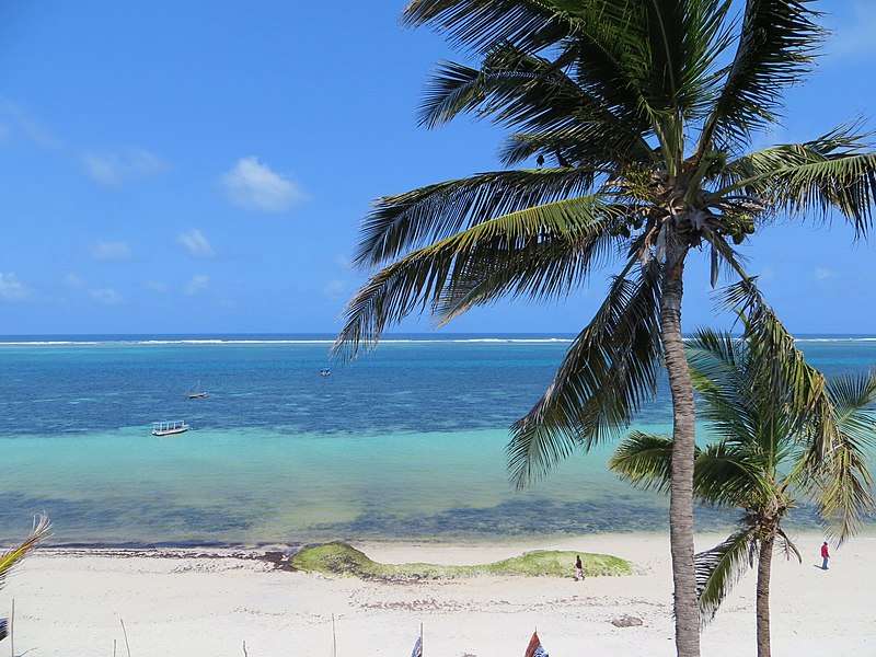 File:Nyali Beach.JPG