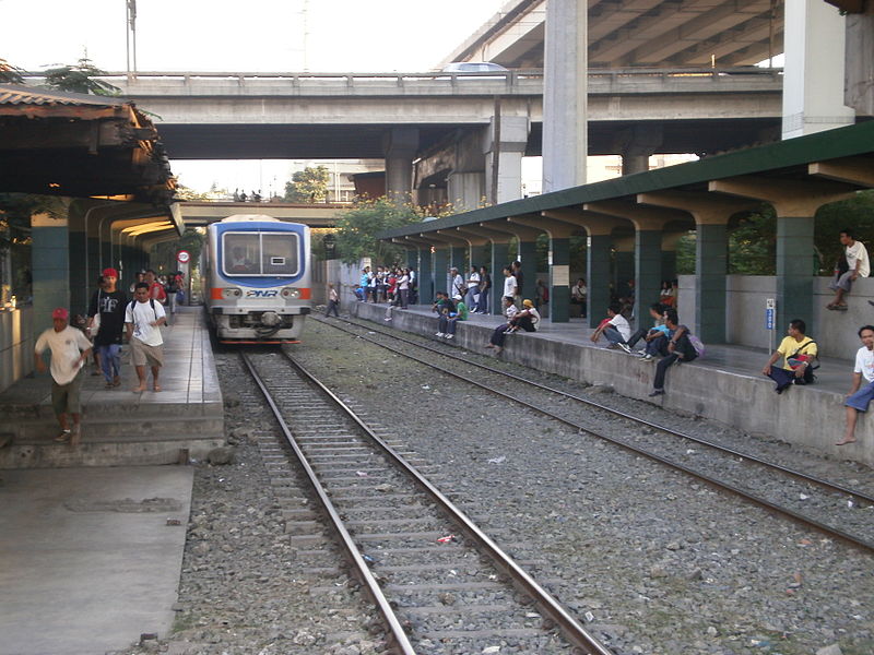 File:PNR EDSA2011.JPG