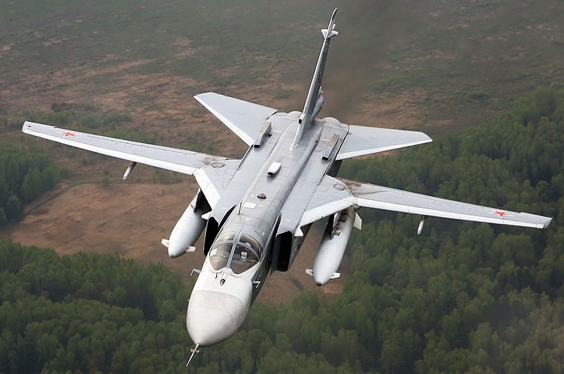 Файл:Sukhoi Su-24 inflight Mishin-2.jpg