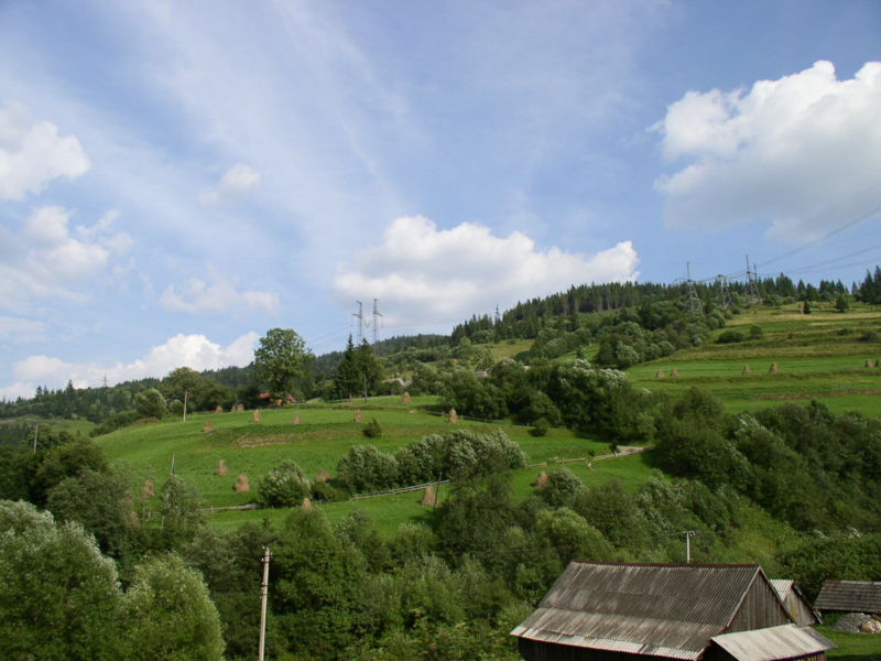 Файл:Ukraine-Kamianka-Buzka-Skole-Volovets Railroad-17.jpg