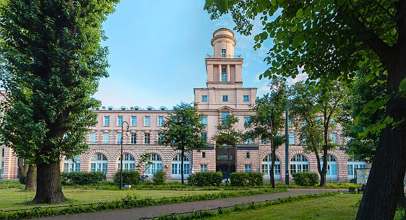 Файл:ITMO main building 3.jpg