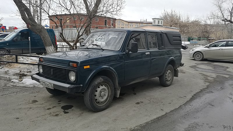 Файл:Lada Niva longigita 02.jpg