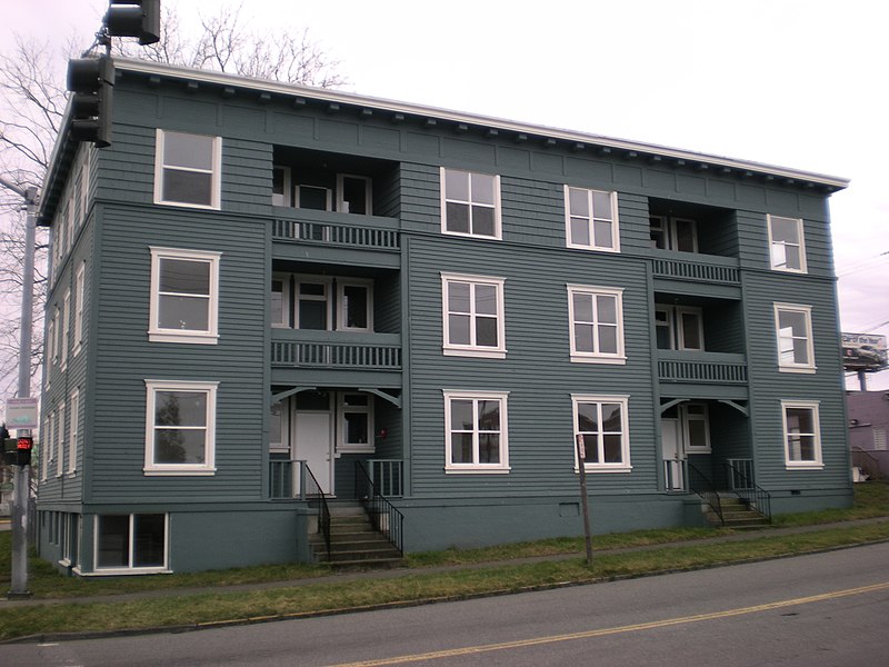 File:Schultz Apartments.jpg