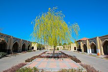 Beheshte Zahra Cemetery 33.jpg