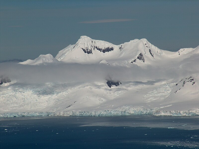 File:Elena-Peak-Yavorov-Peak.jpg