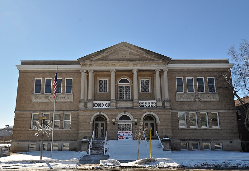 File:Janesville Public Library.JPG